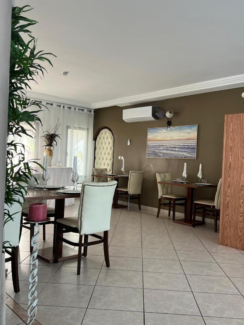 Residence Hoteliere Oceane Libreville Kültér fotó