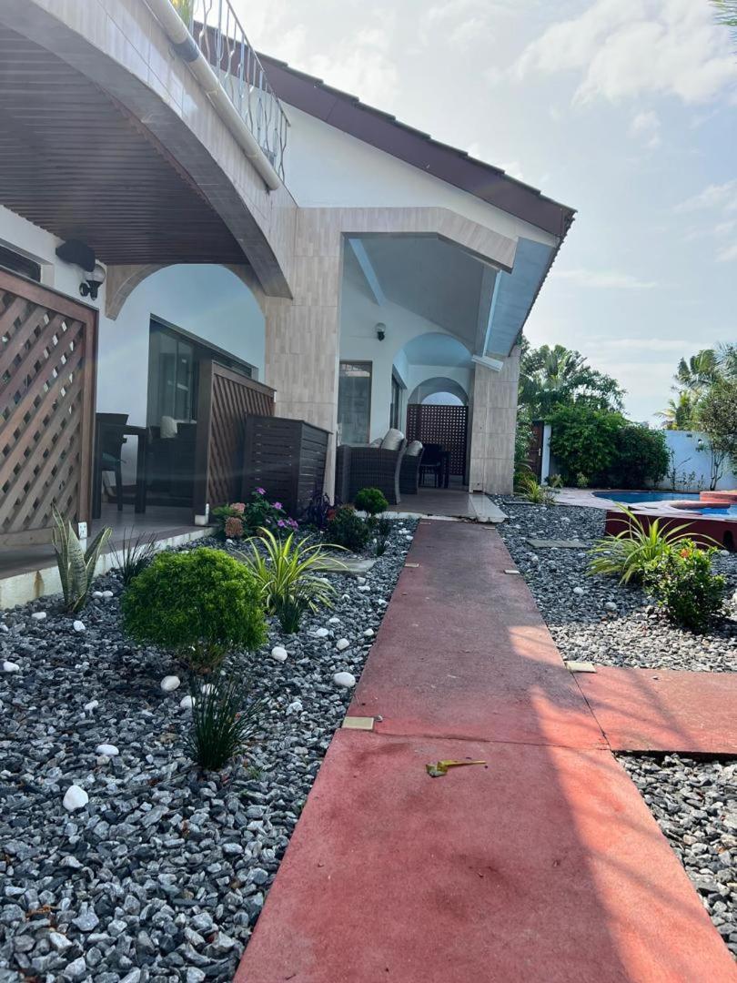 Residence Hoteliere Oceane Libreville Kültér fotó