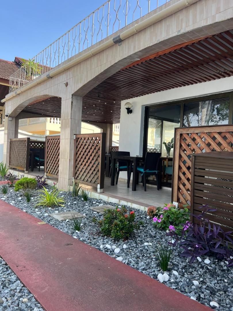 Residence Hoteliere Oceane Libreville Kültér fotó