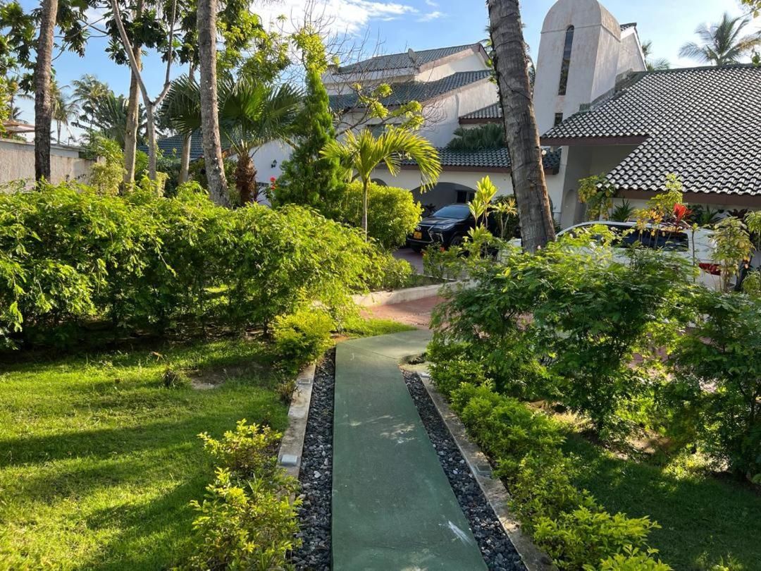 Residence Hoteliere Oceane Libreville Kültér fotó
